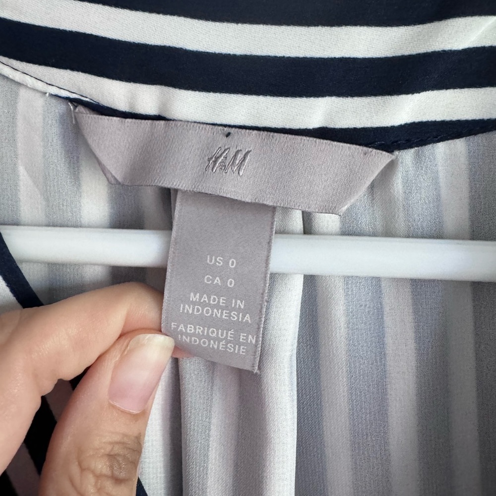 🤩 H&M Stripe Dress Size 0 - Picture 2 of 7